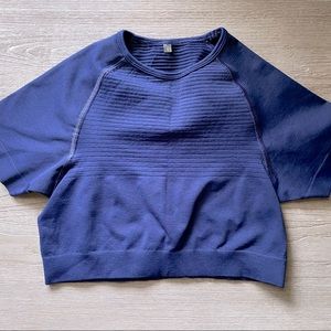 Alphalete Cropped Navy Shirt